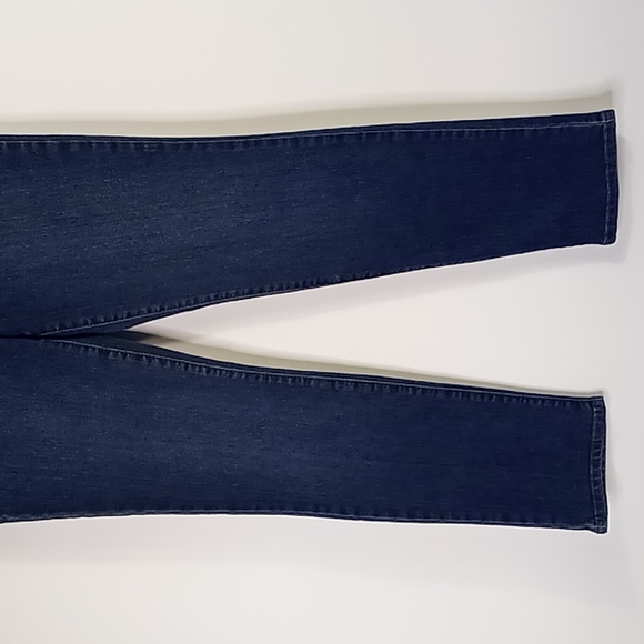 J M Collection Mid-Rise Tapered Leg Blue Jeans Size 8 - Picture 4 of 16